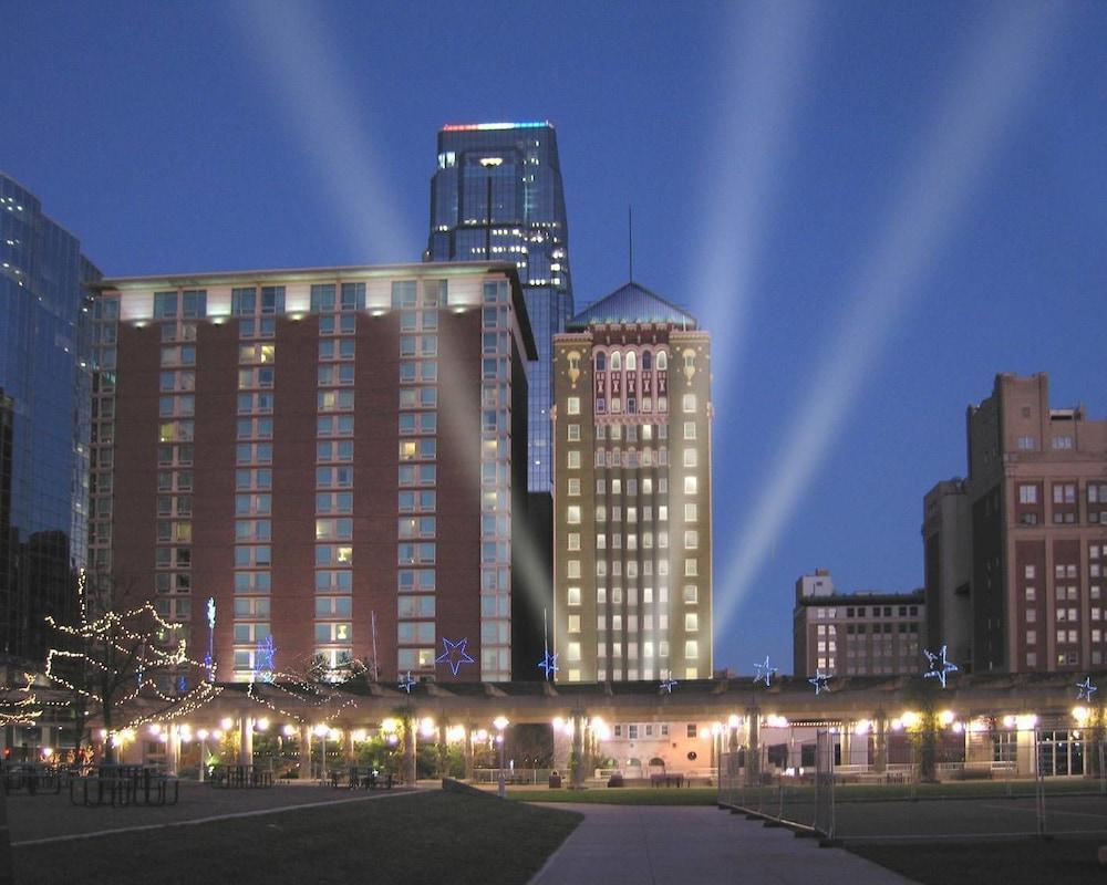 Holiday Inn Kansas City Downtown Aladdin Bagian luar foto