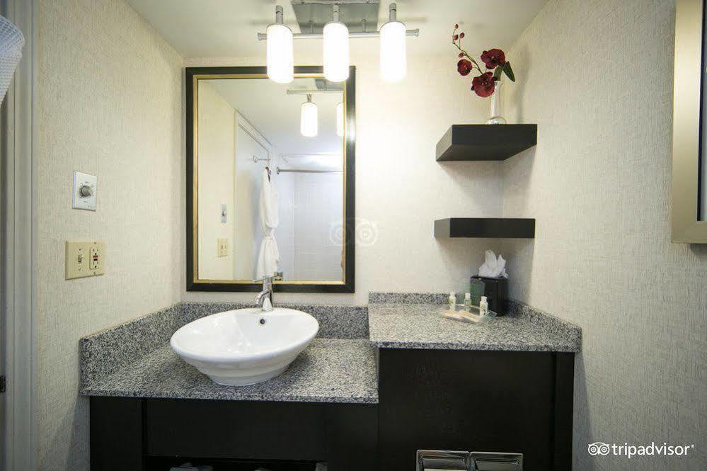 Holiday Inn Kansas City Downtown Aladdin Bagian luar foto