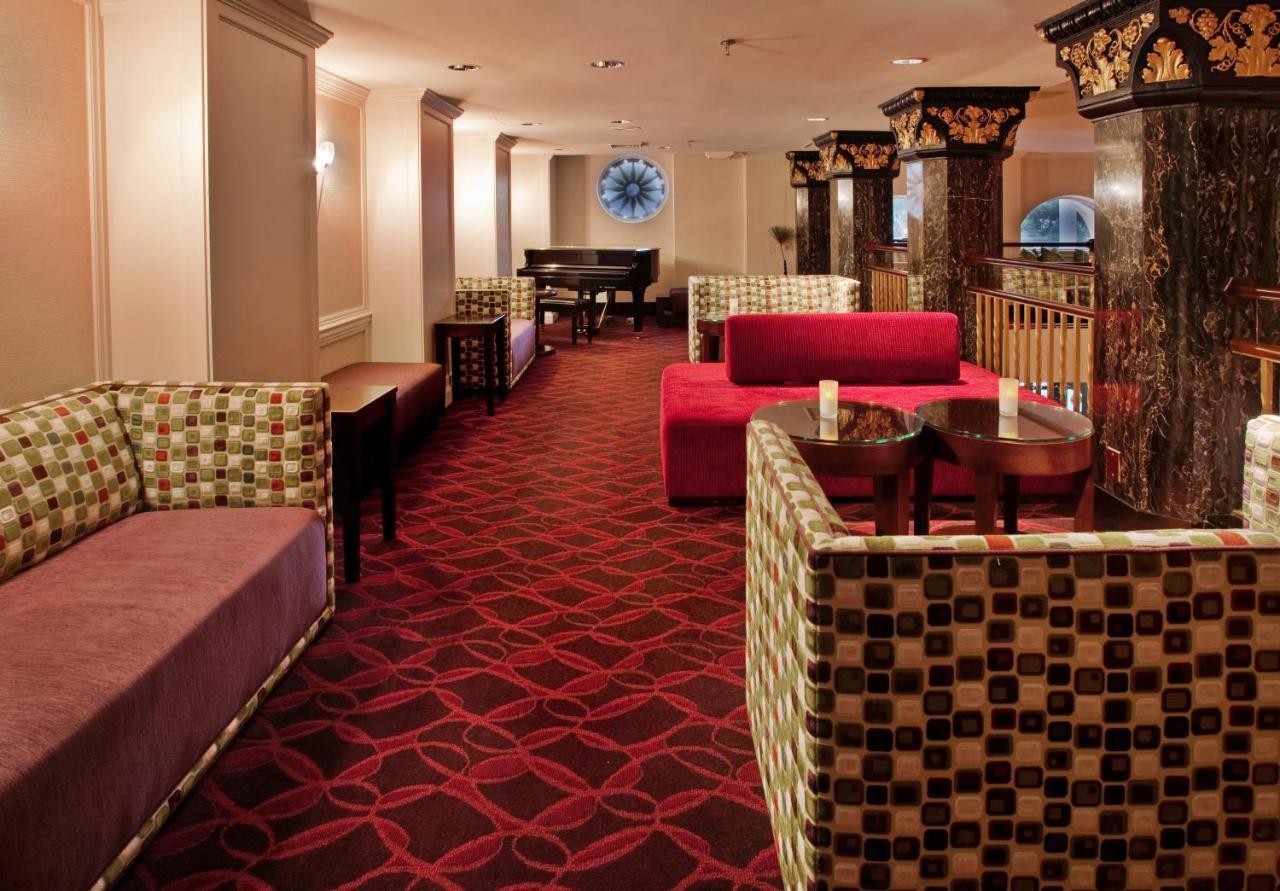 Holiday Inn Kansas City Downtown Aladdin Bagian luar foto