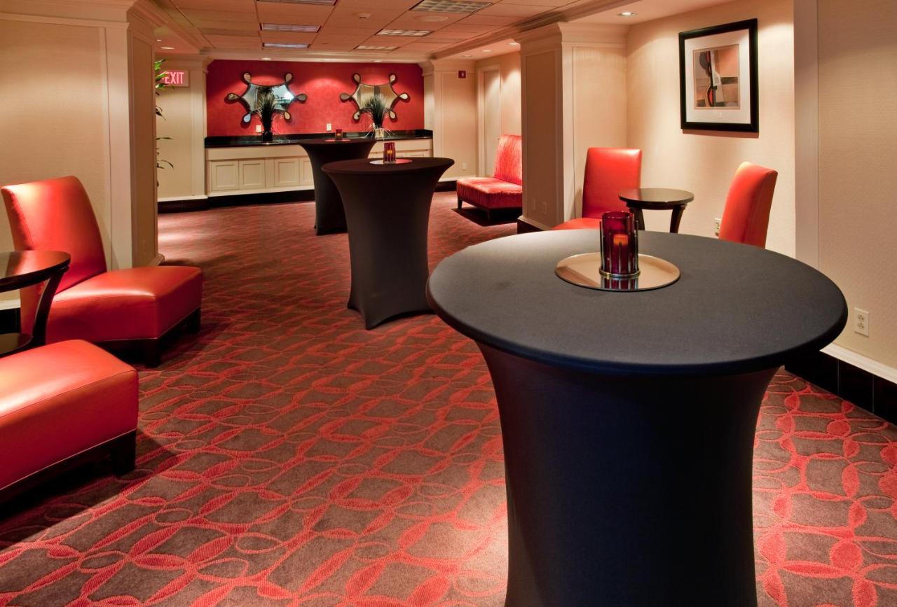 Holiday Inn Kansas City Downtown Aladdin Bagian luar foto