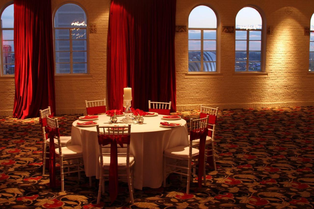 Holiday Inn Kansas City Downtown Aladdin Bagian luar foto